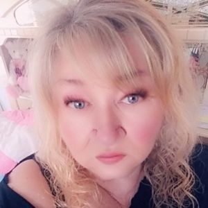 Meet your Posher, Shelly